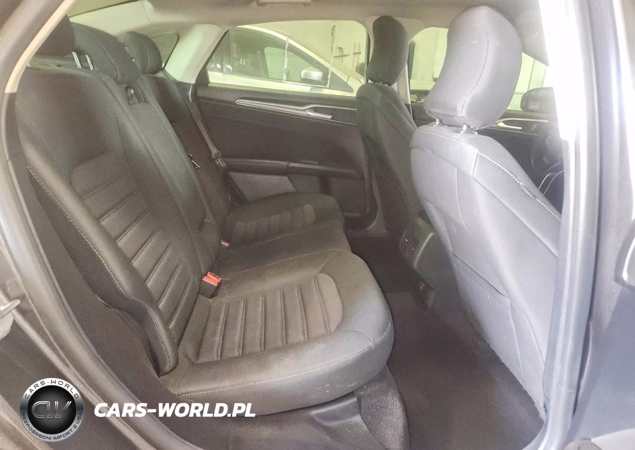 2019 Ford Fusion Se VIN:3FA6P0T98KR252944 - 10