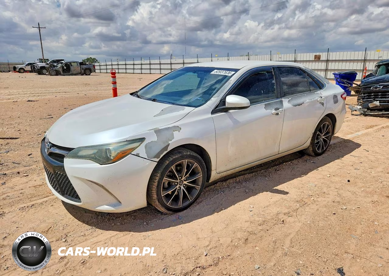 2015 Toyota Camry Xse