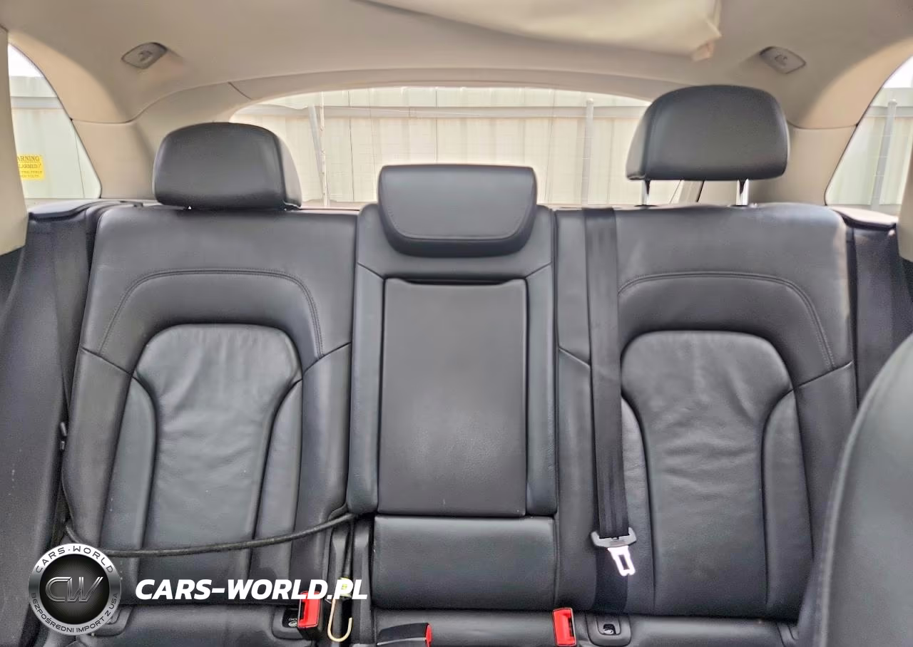 2011 Audi Q5 Premium Plus VIN:WA1LFAFP5BA006356 - 10