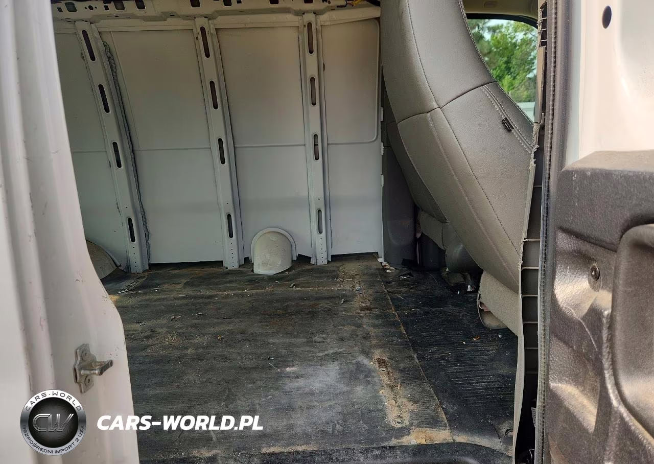 2020 Chevrolet Express G2500 VIN:1GCWGAFP1L1271373 - 11