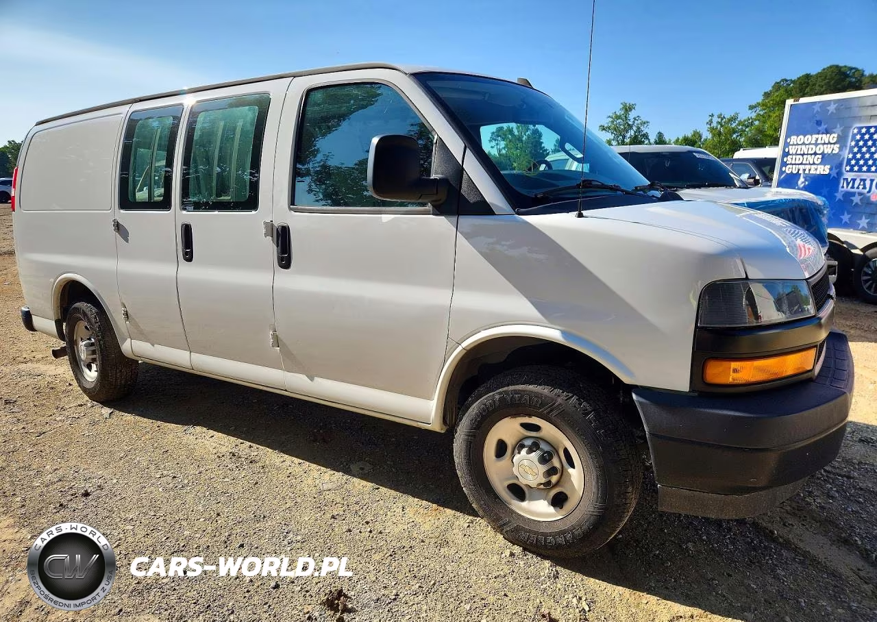 2020 Chevrolet Express G2500 VIN:1GCWGAFP1L1271373 - 4