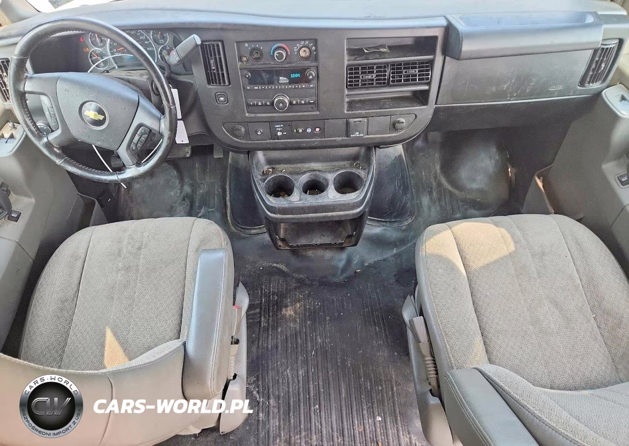 2020 Chevrolet Express G2500 VIN:1GCWGAFP1L1271373 - 8