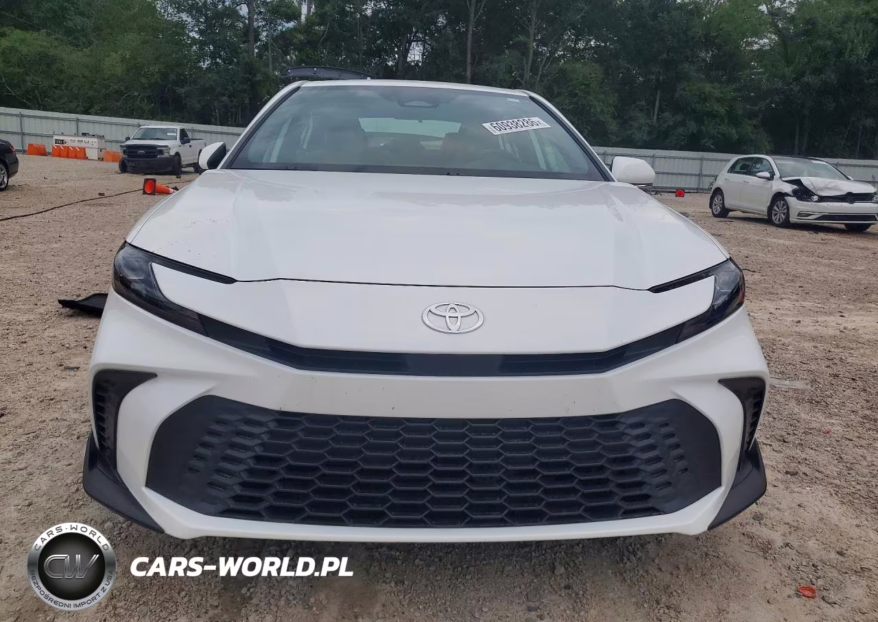 2026 Toyota Camry Se VIN:4T1DAACKXTU693704 - 5