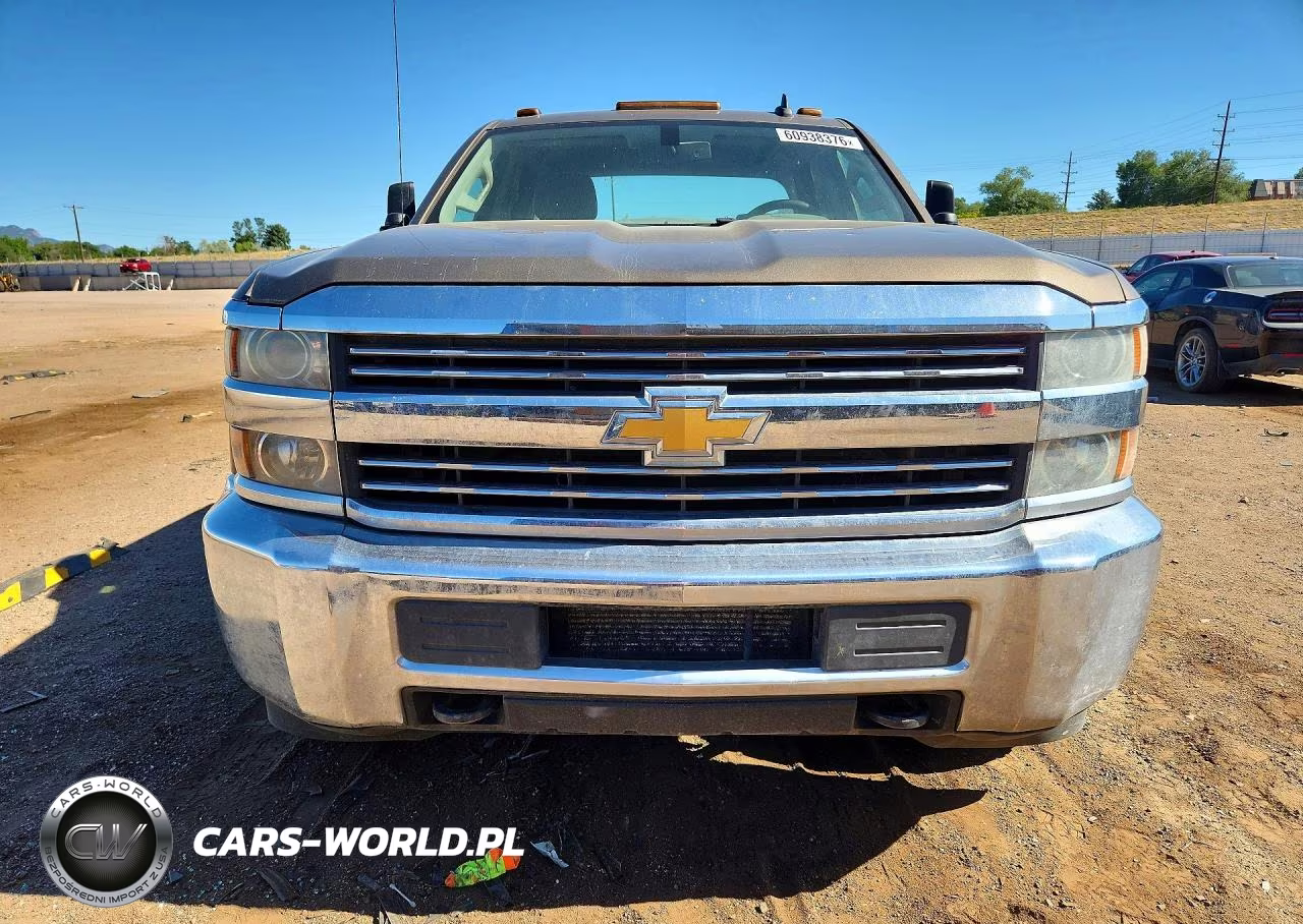 2015 Chevrolet Silverado C2500 Heavy Duty VIN:1GC2CUE81FZ503160 - 5
