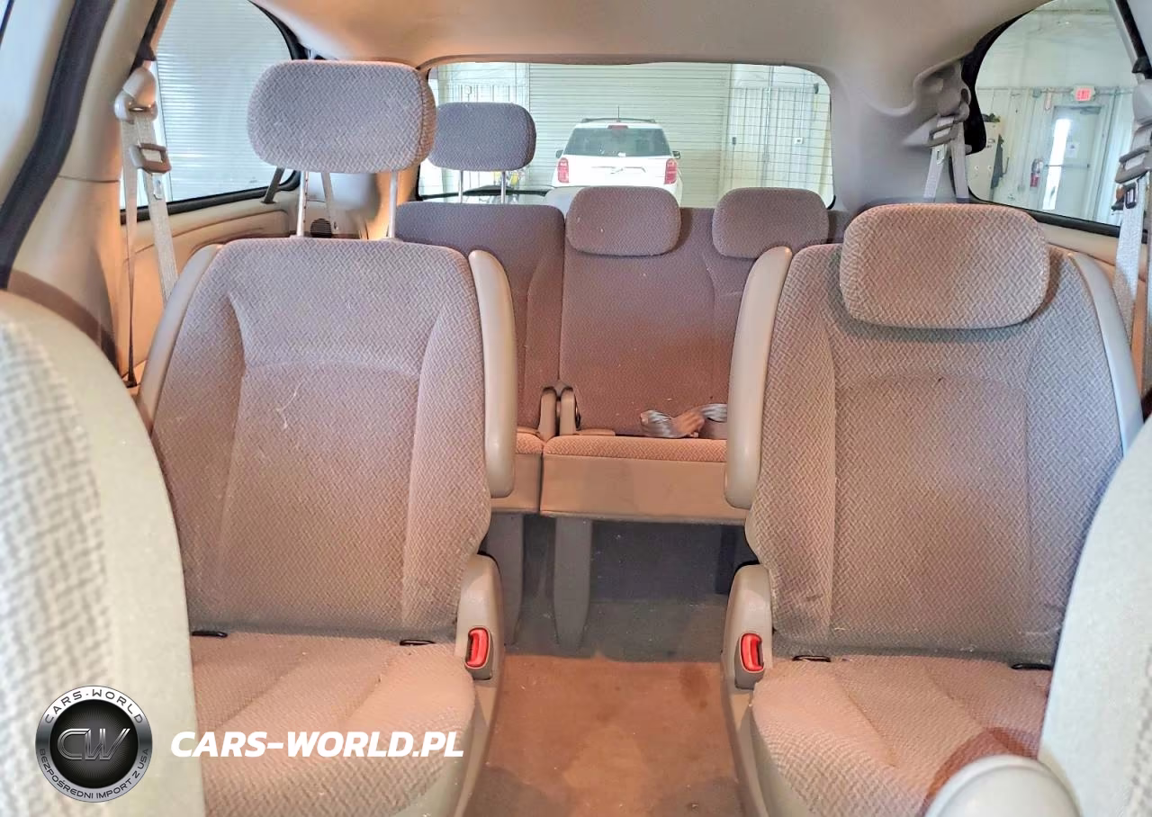 2007 Chrysler Town & Country Touring VIN:2A8GP54L07R170492 - 10