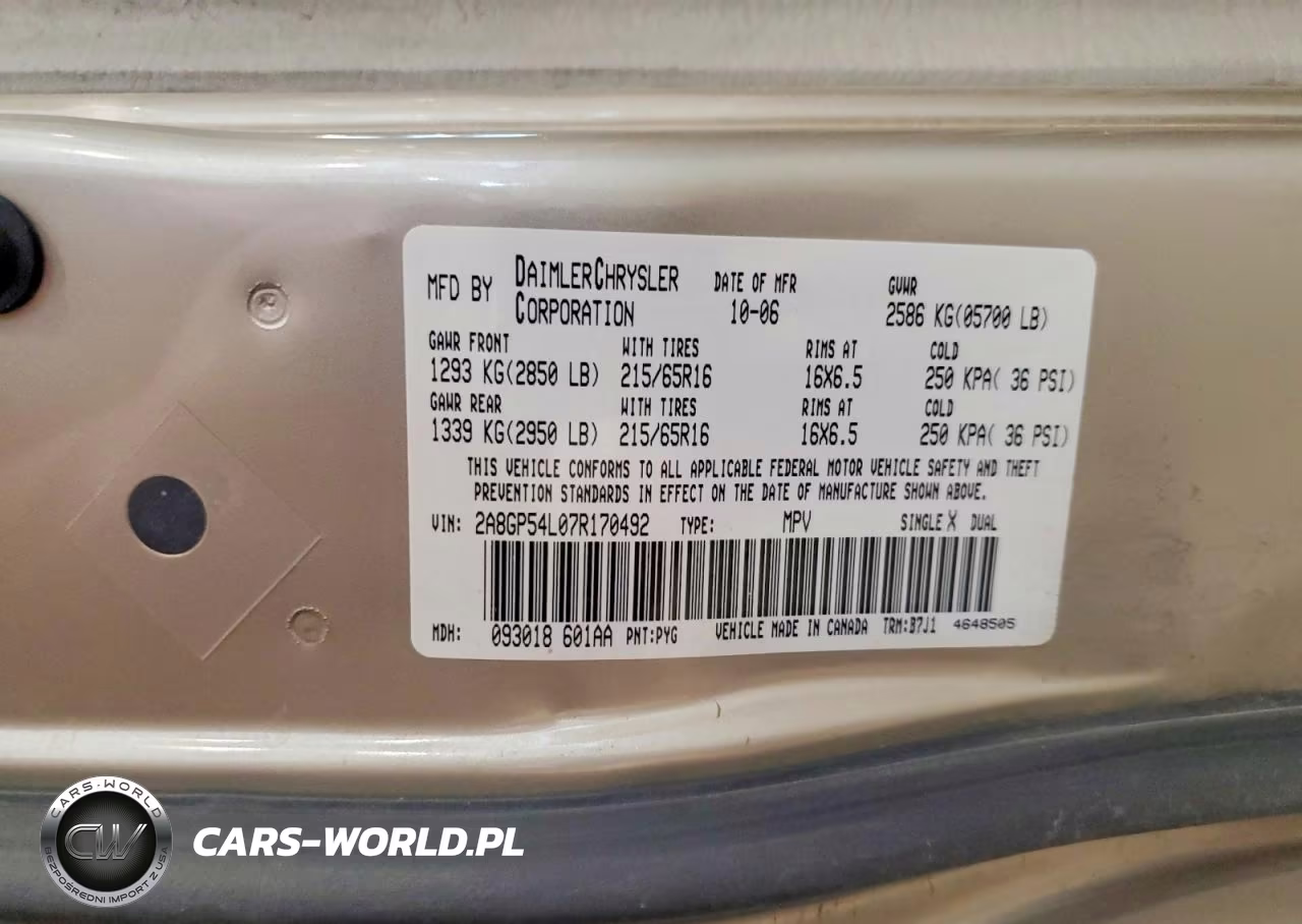 2007 Chrysler Town & Country Touring VIN:2A8GP54L07R170492 - 13
