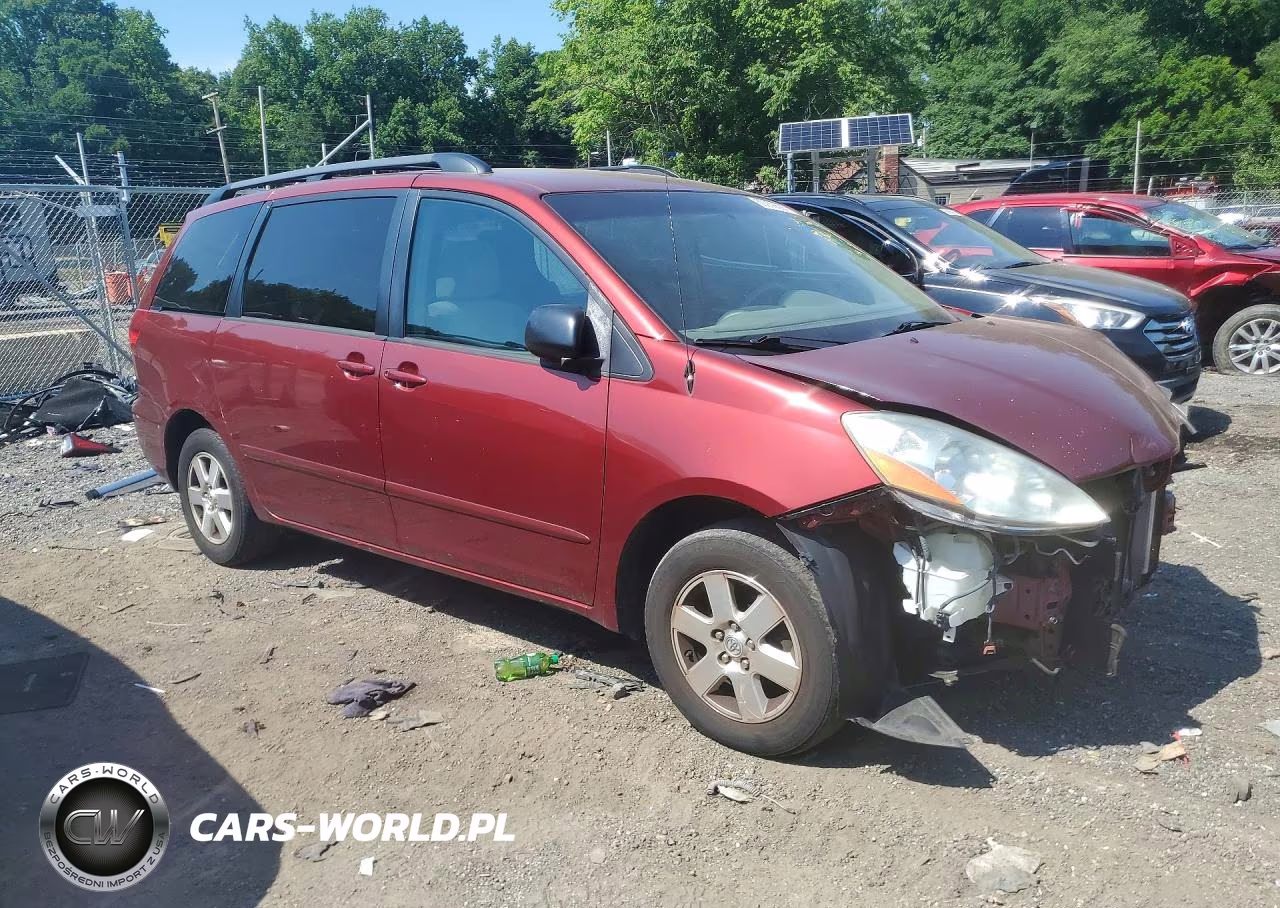 2010 Toyota Sienna Le 7-Passenger VIN:5TDKK4CC8AS316809 - 4