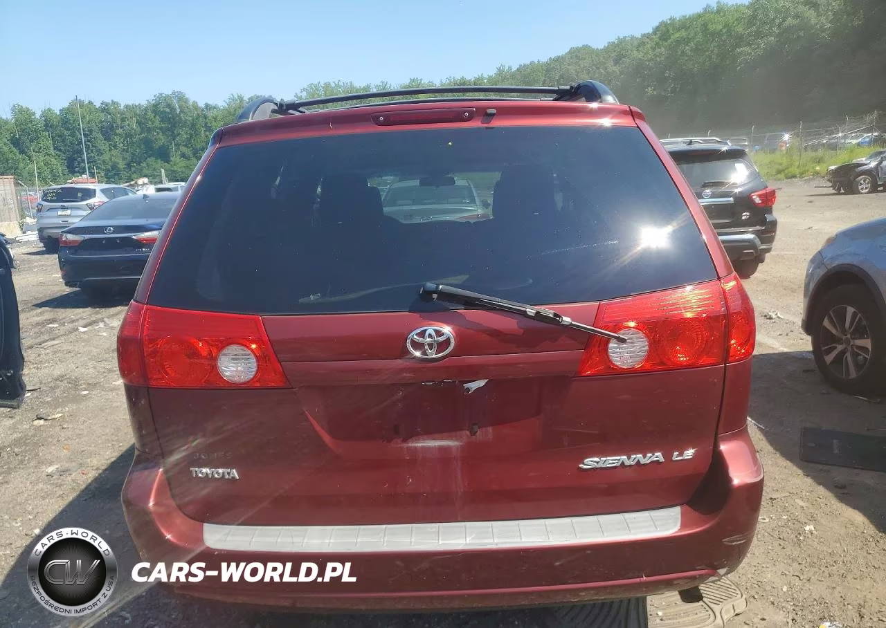 2010 Toyota Sienna Le 7-Passenger VIN:5TDKK4CC8AS316809 - 6