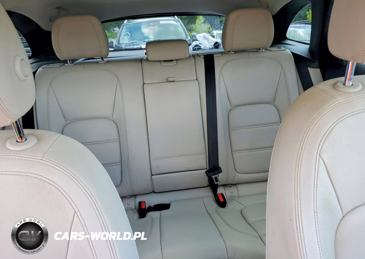 2018 Jaguar F-Pace Prestige VIN:SADCK2FX5JA288623 - 10