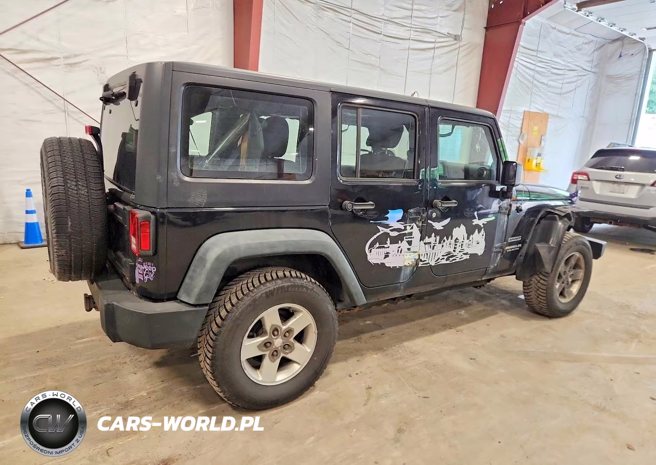 2011 Jeep Wrangler Unlimited Sport VIN:1J4BA3H13BL575497 - 3