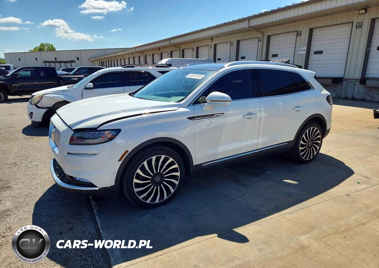 2022 Lincoln Nautilus Black Label VIN:2LMPJ9JPXNBL05569 - 1