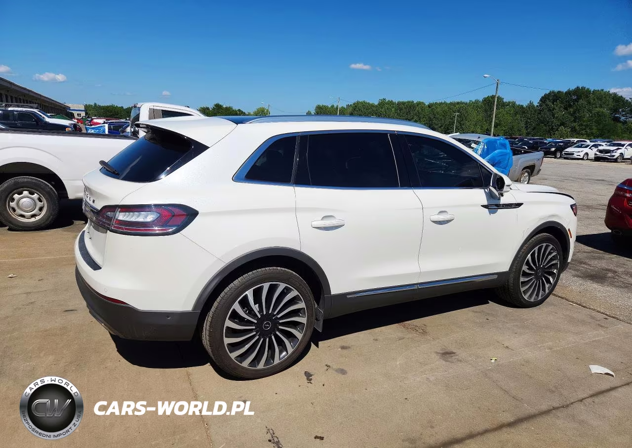 2022 Lincoln Nautilus Black Label VIN:2LMPJ9JPXNBL05569 - 3