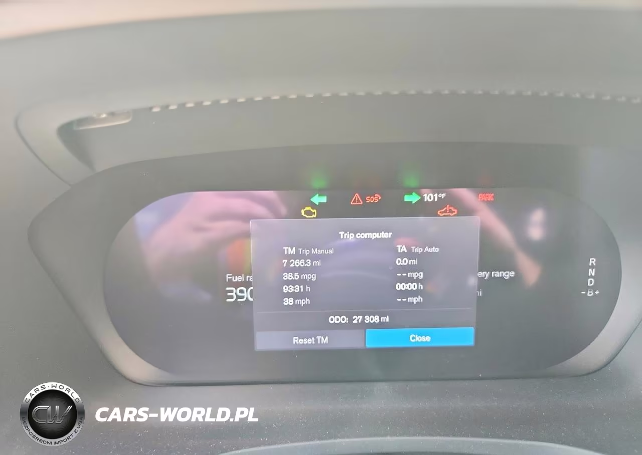 2023 Volvo S60 Polestar Engineered VIN:7JRH60FP0PG254753 - 9