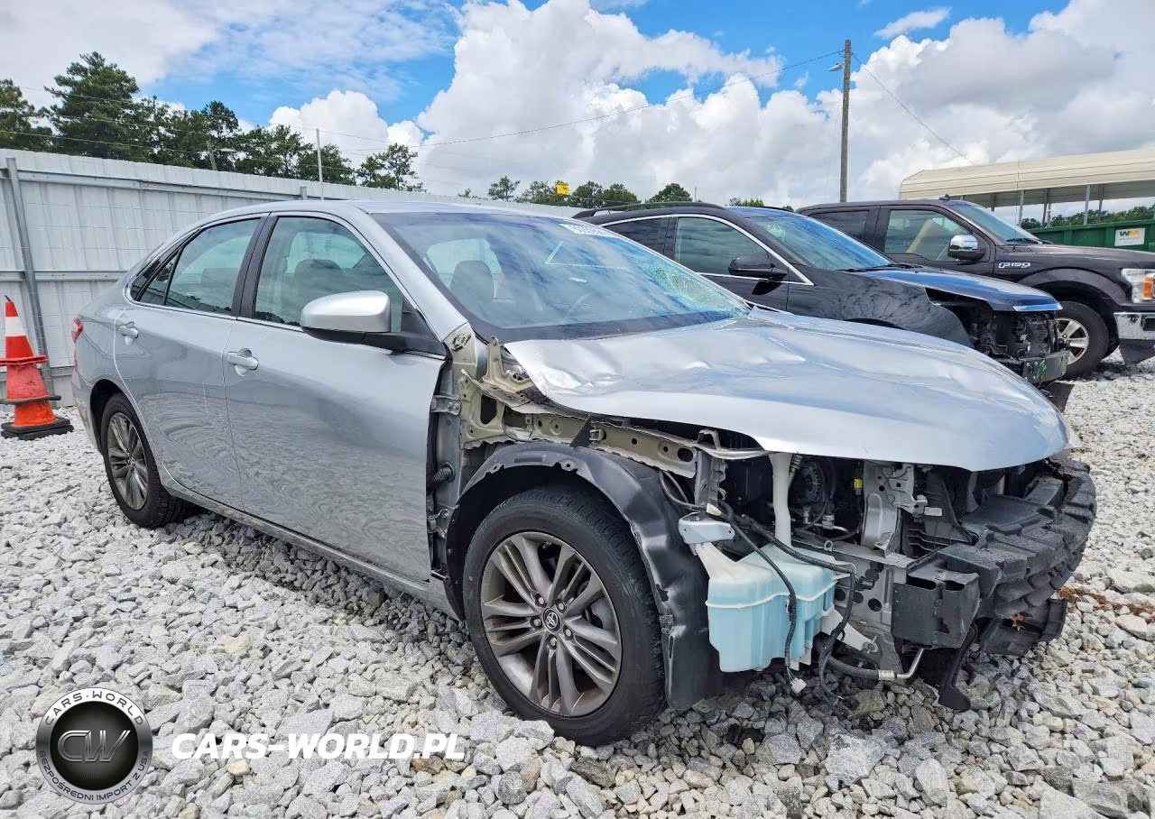 2017 Toyota Camry Se VIN:4T1BF1FK3HU450909 - 4