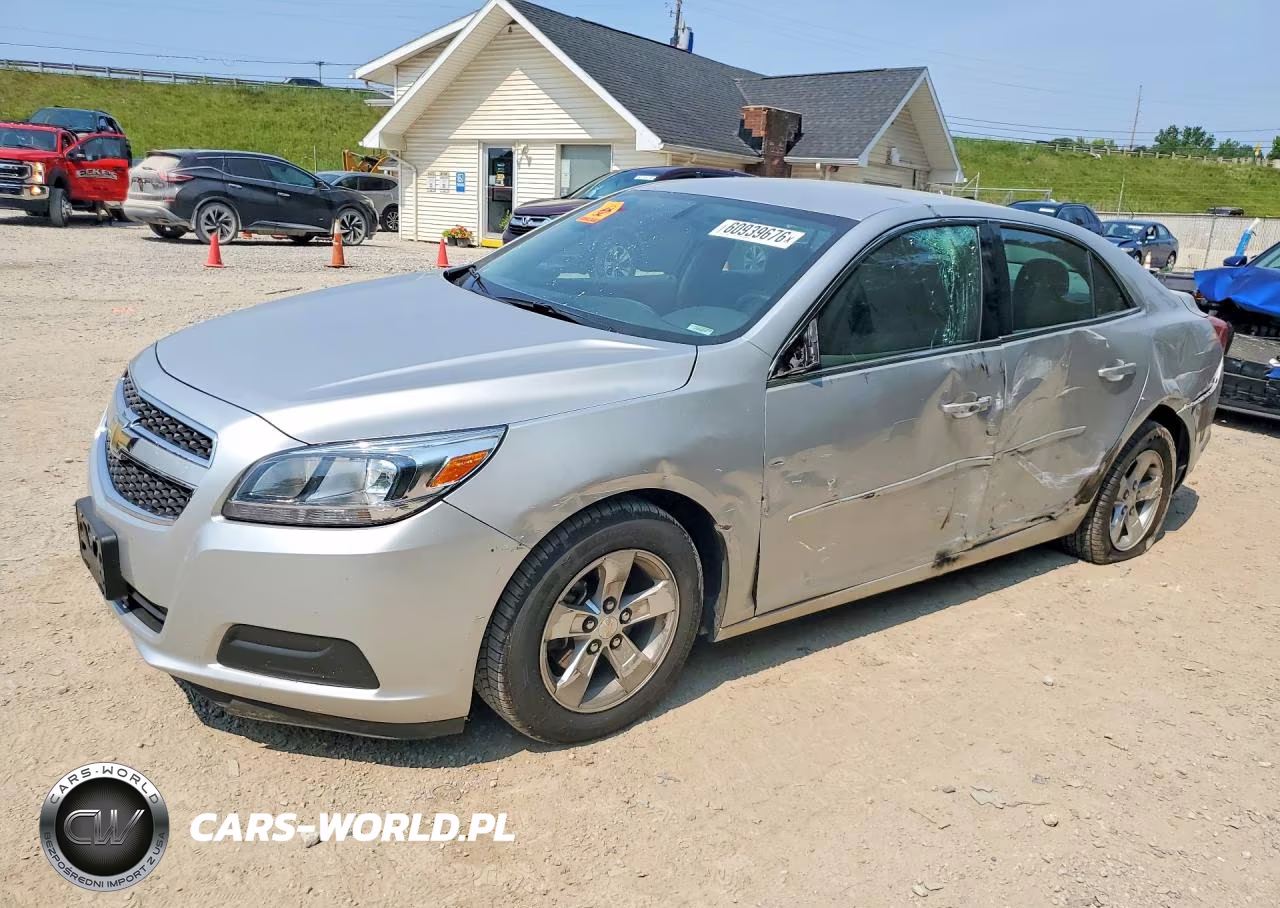 2013 Chevrolet Malibu Ls – zdjęcie 1 z 12