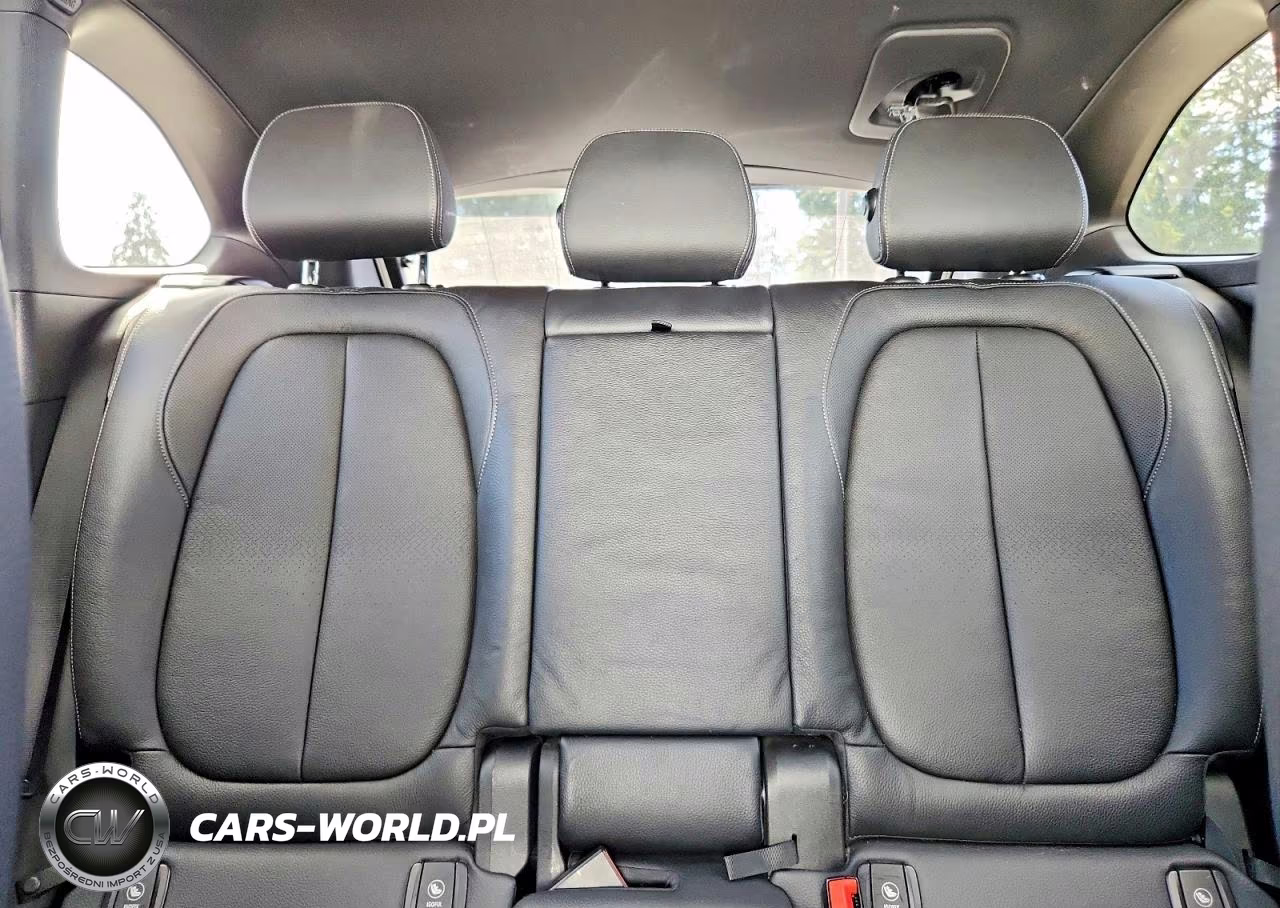 2018 BMW X1 xDrive28I VIN:WBXHT3C37J5K23774 - 10