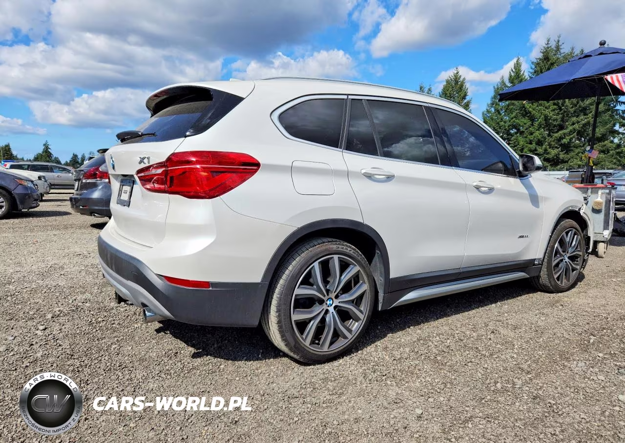 2018 BMW X1 xDrive28I VIN:WBXHT3C37J5K23774 - 3