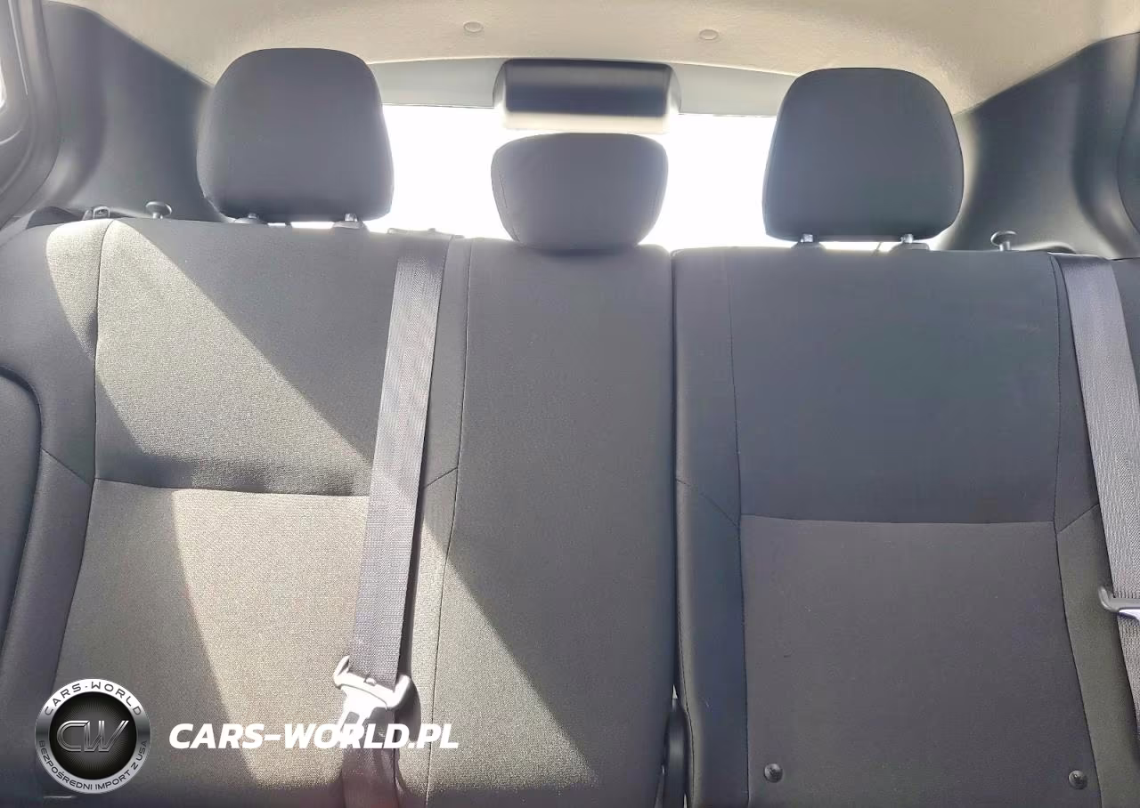 2025 Nissan Kicks Play S VIN:3N1CP5BV2SL474877 - 10