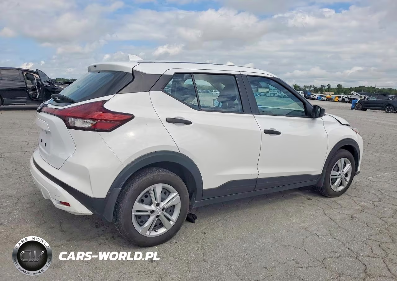 2025 Nissan Kicks Play S VIN:3N1CP5BV2SL474877 - 3