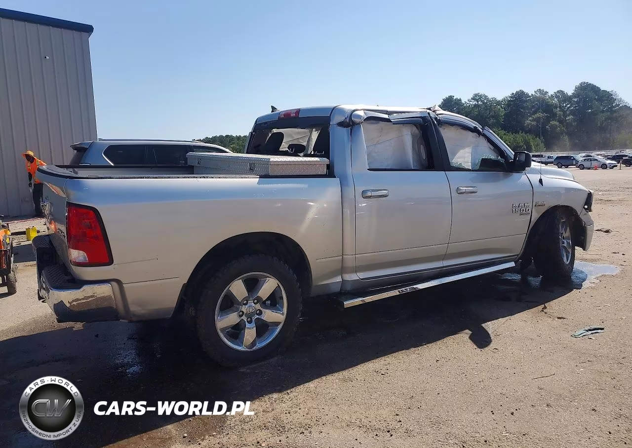 2019 Ram 1500 Classic Slt VIN:1C6RR7LT8KS533966 - 3