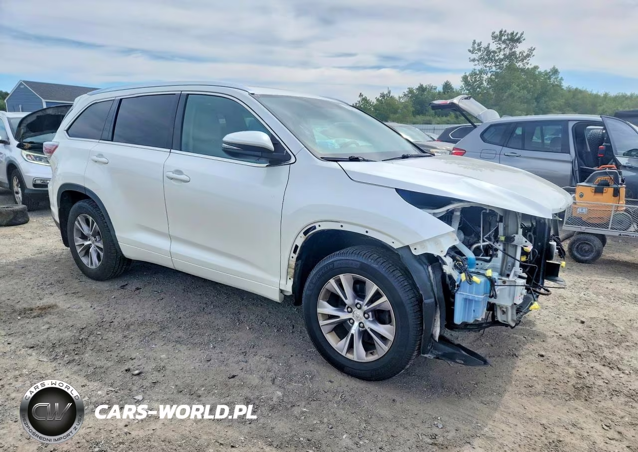 2014 Toyota Highlander Xle VIN:5TDJKRFH3ES046653 - 4
