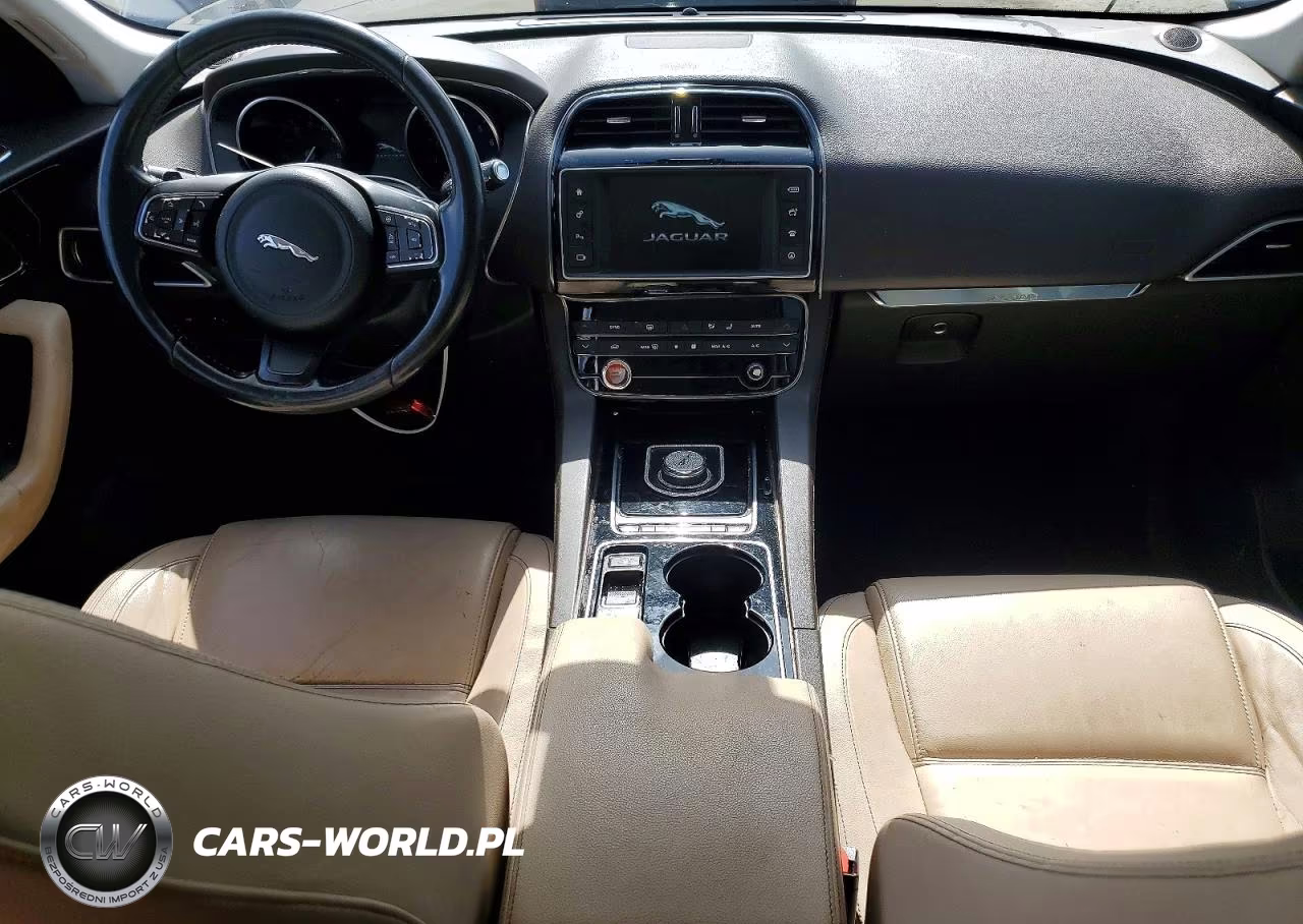 2017 Jaguar F-Pace Prestige VIN:SADCK2BV7HA895072 - 8
