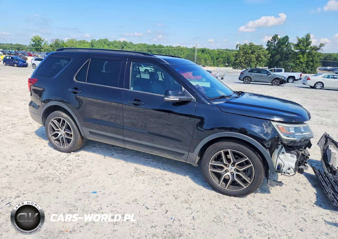 2016 Ford Explorer Sport VIN:1FM5K8GT5GGC97360 - 4