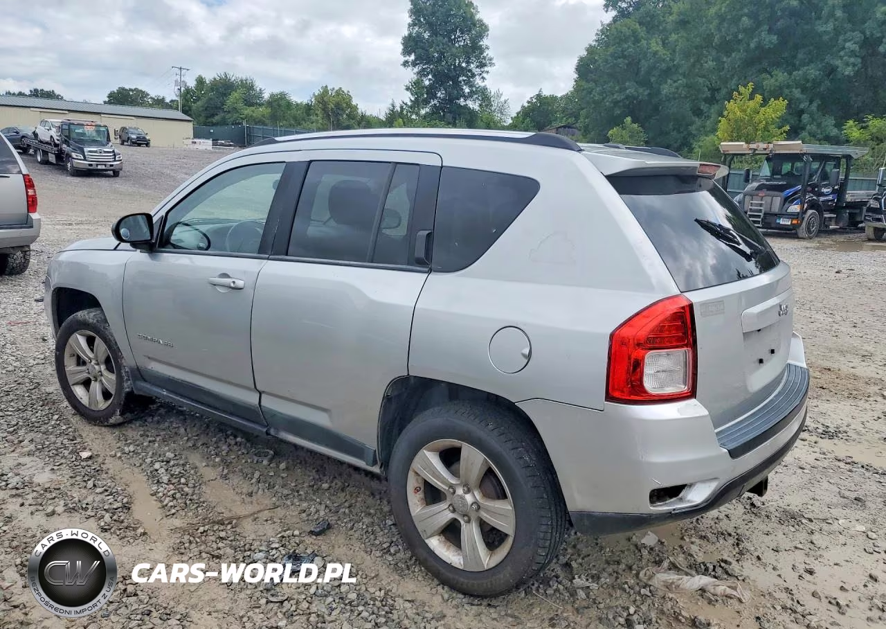 2011 Jeep Compass Sport VIN:1J4NT1FA8BD165772 - 2
