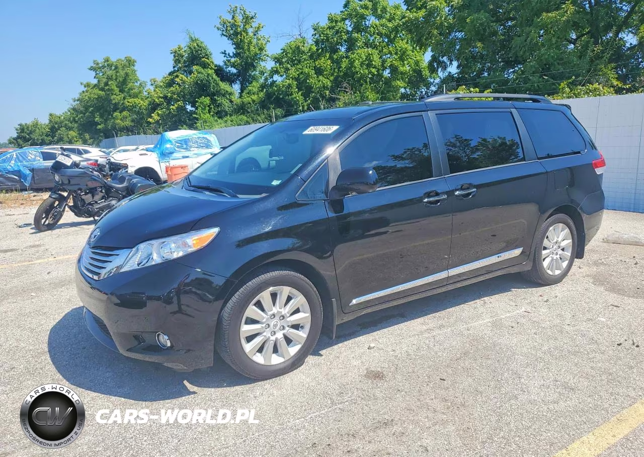 2012 Toyota Sienna Xle – zdjęcie 1 z 13