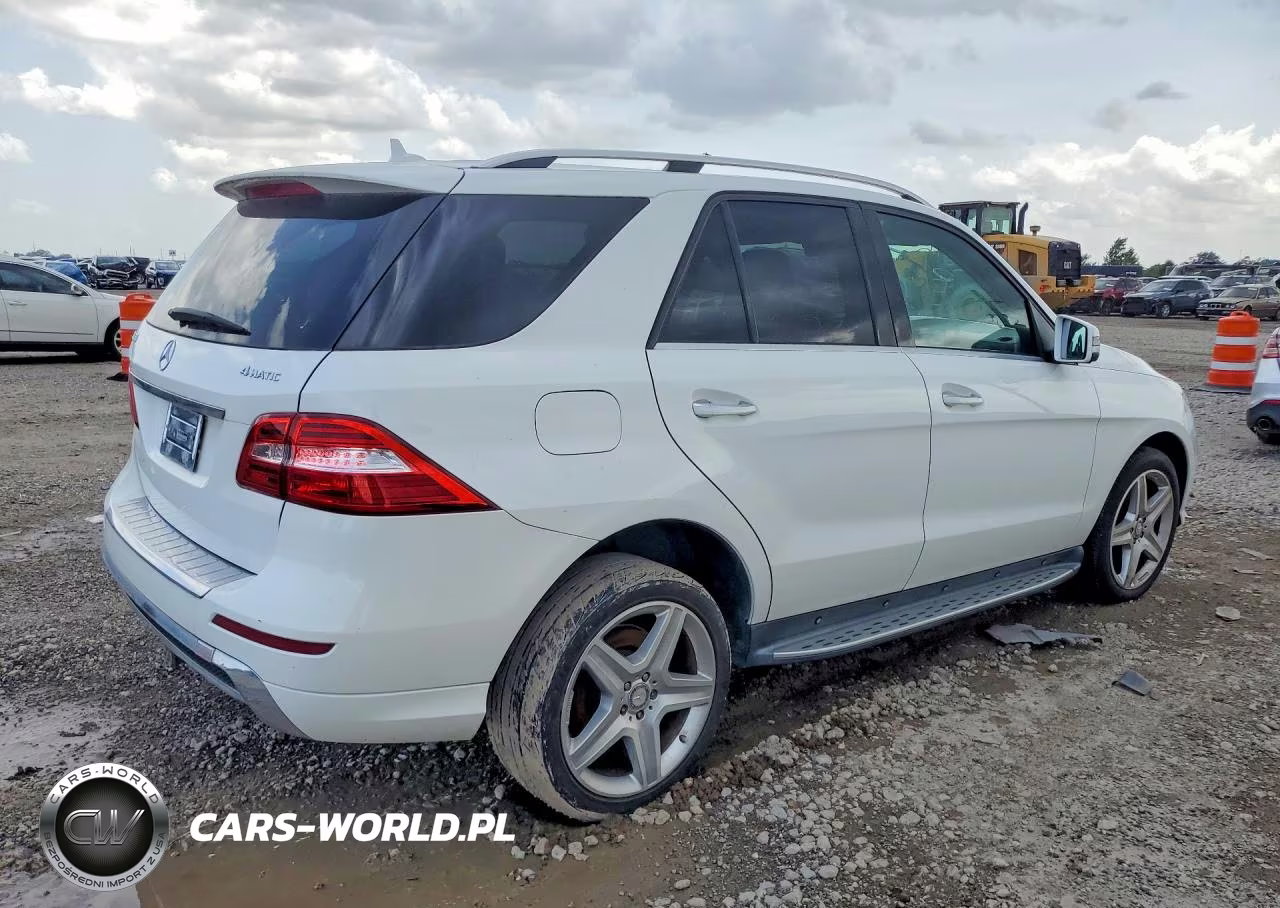 2014 Mercedes-Benz Ml 550 4Matic VIN:4JGDA7DB3EA374862 - 3