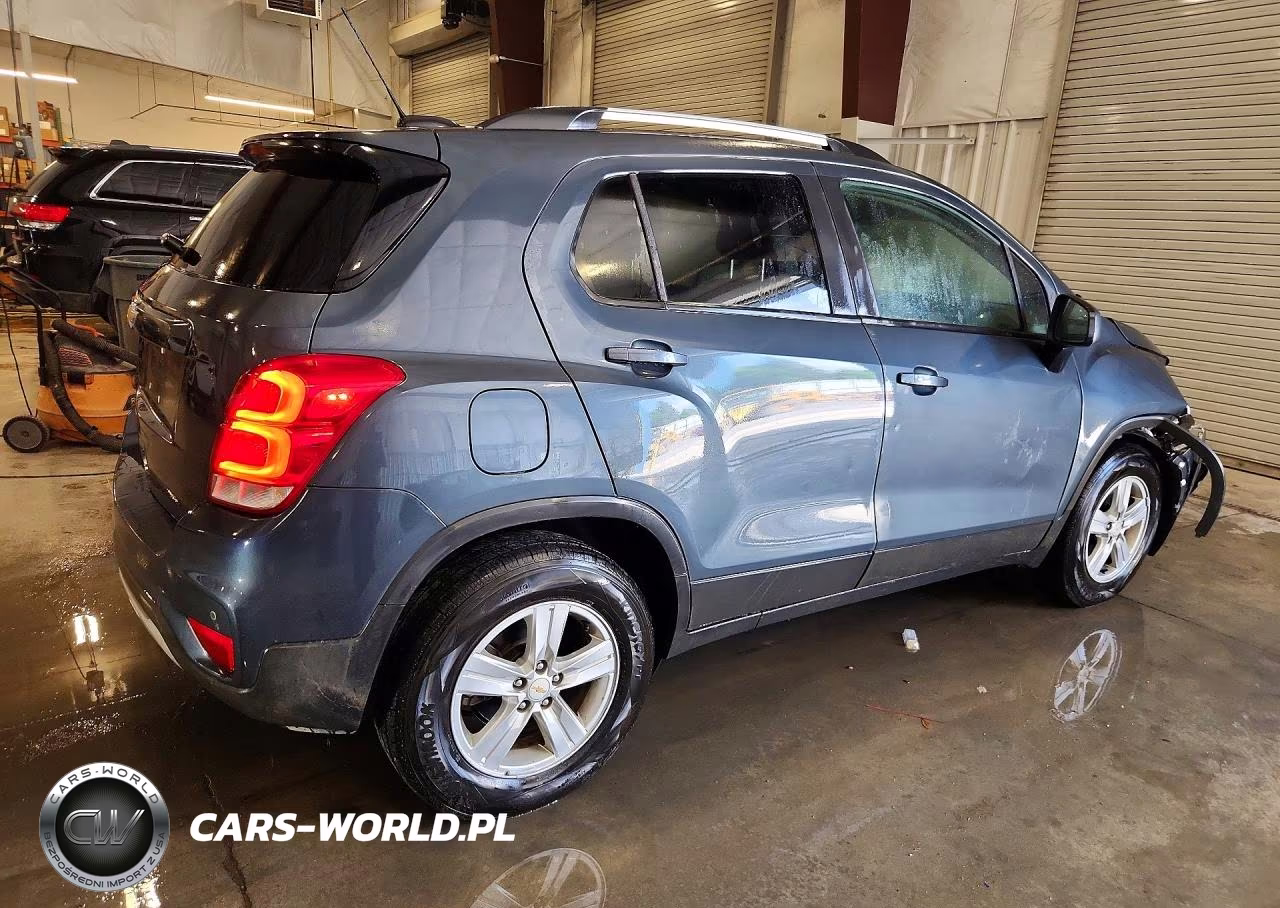 2021 Chevrolet Trax 1Lt VIN:KL7CJPSB2MB340422 - 3