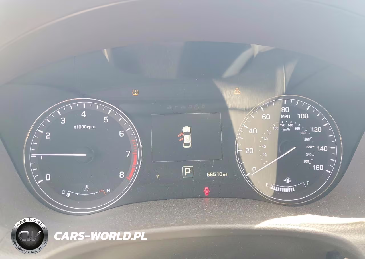 2017 Genesis G80 3.8 VIN:KMHGN4JE0HU195373 - 9