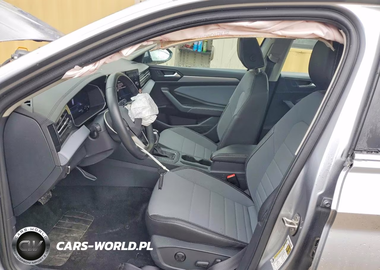 2025 Volkswagen Jetta Se VIN:3VW7X7BUXSM090290 - 7