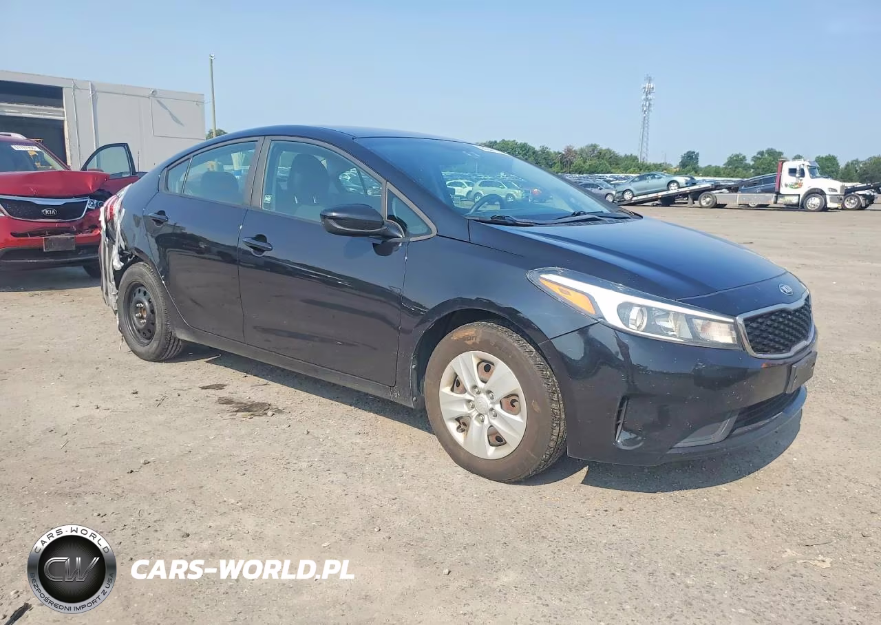 2018 Kia Forte Lx VIN:3KPFK4A7XJE222755 - 4