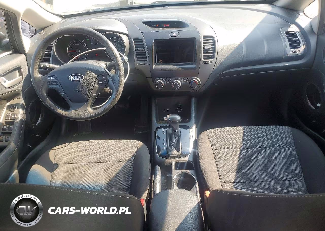 2018 Kia Forte Lx VIN:3KPFK4A7XJE222755 - 8