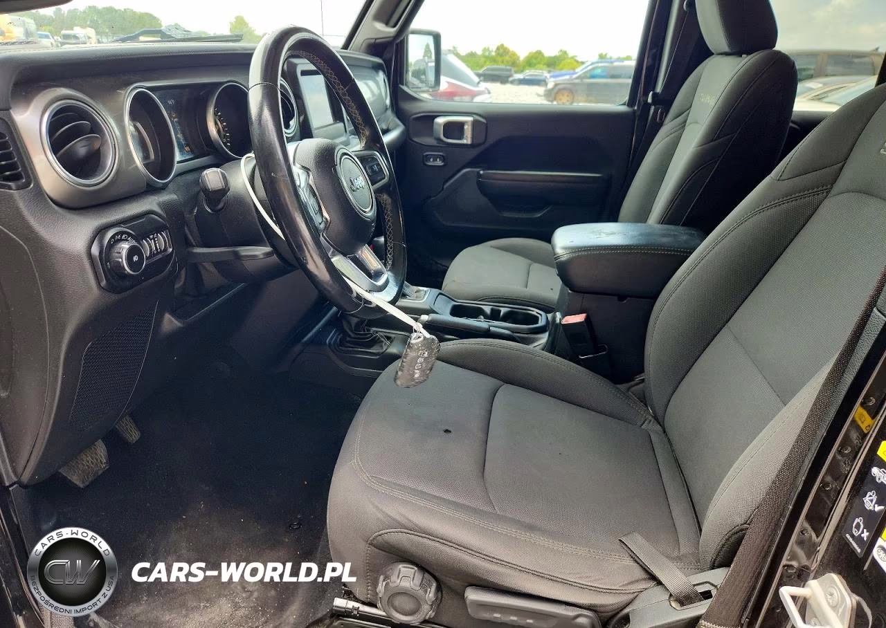 2020 Jeep Wrangler Unlimited Sahara VIN:1C4HJXEN8LW214149 - 7
