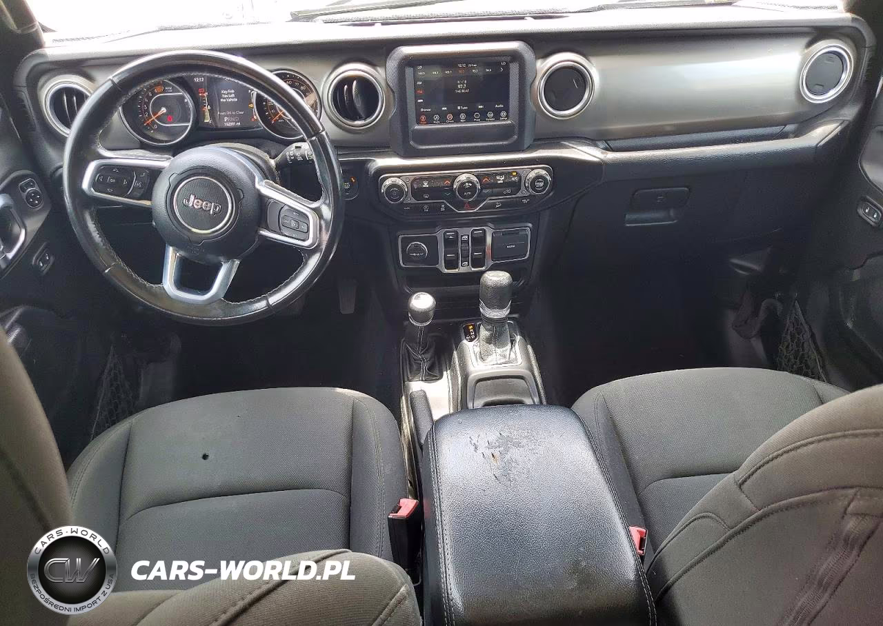 2020 Jeep Wrangler Unlimited Sahara VIN:1C4HJXEN8LW214149 - 8