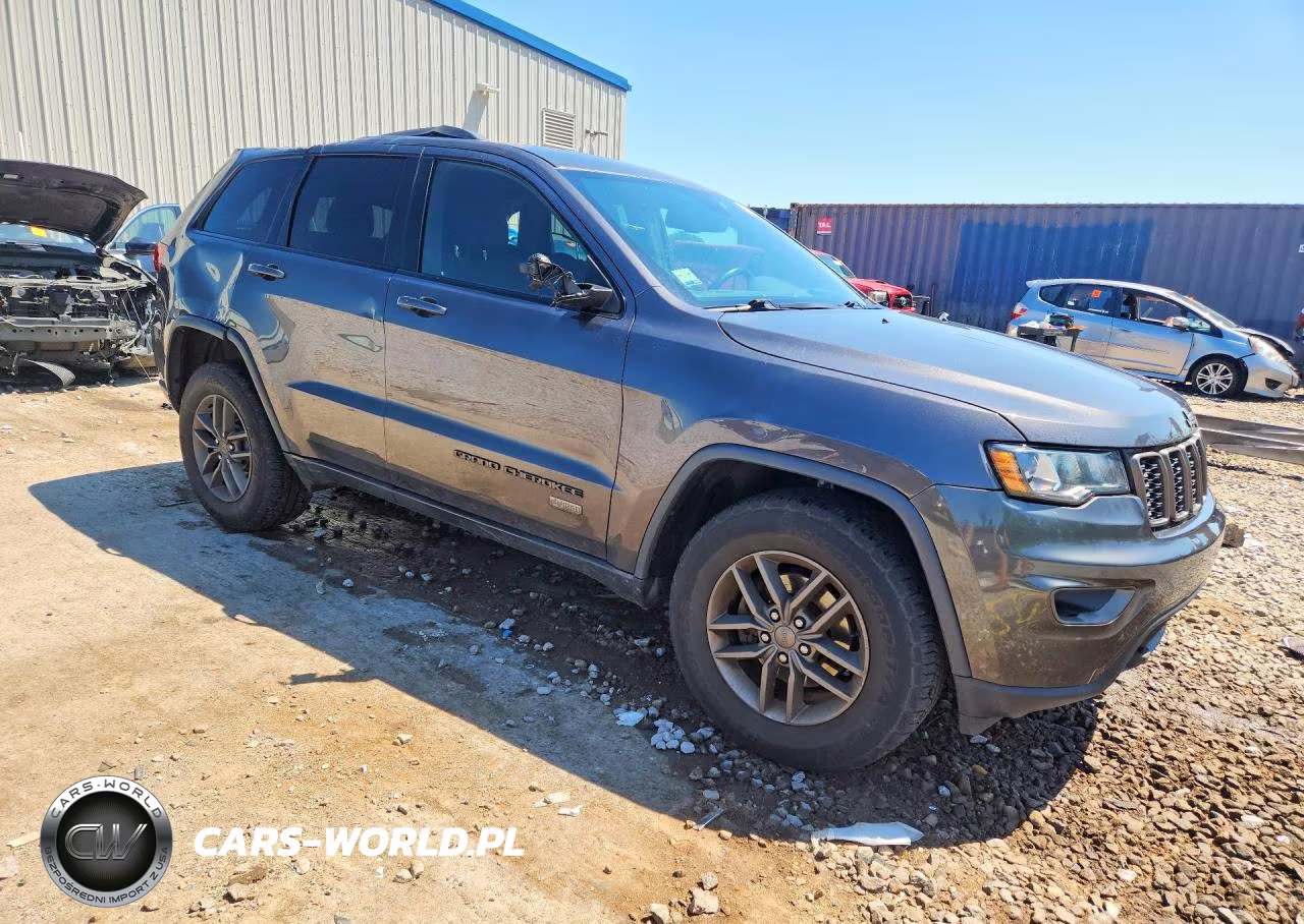 2016 Jeep Grand Cherokee Laredo VIN:1C4RJFAG7GC451292 - 4
