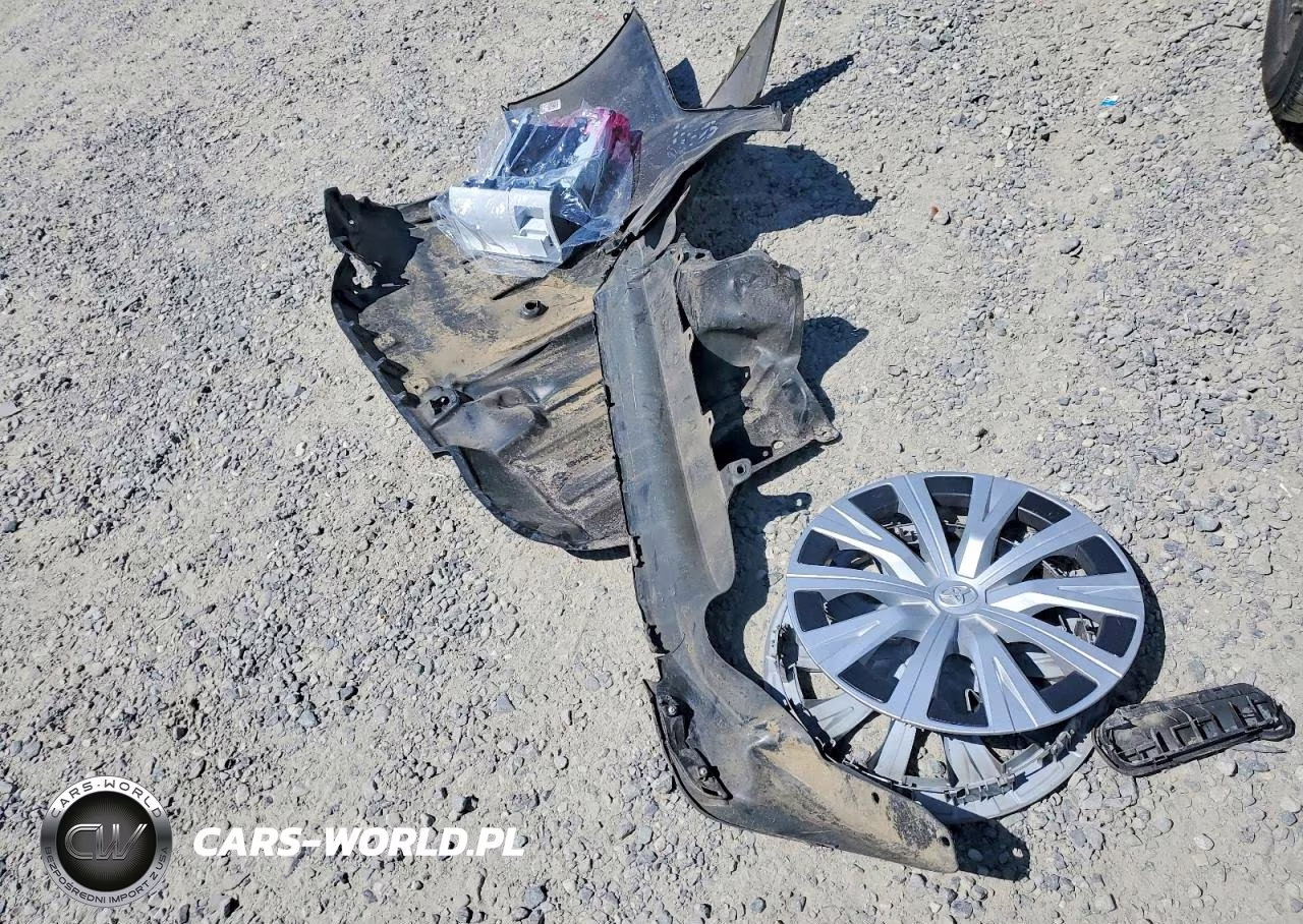 2024 Toyota Camry VIN:4T1C31AK2RU622868 - 12