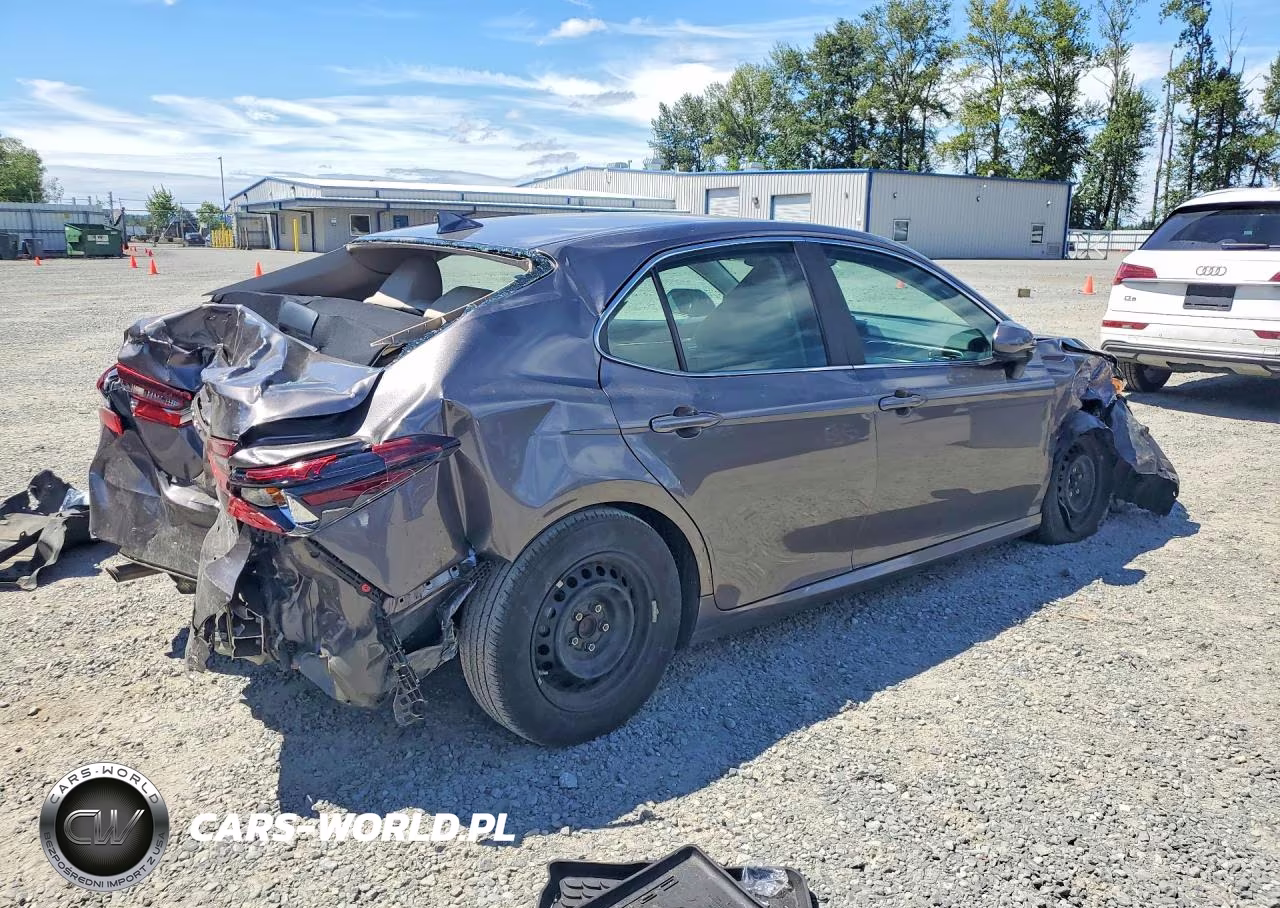 2024 Toyota Camry VIN:4T1C31AK2RU622868 - 3