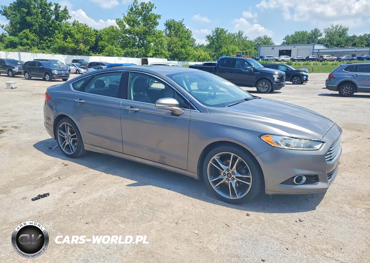 2013 Ford Fusion Titanium VIN:3FA6P0D97DR315324 - 4