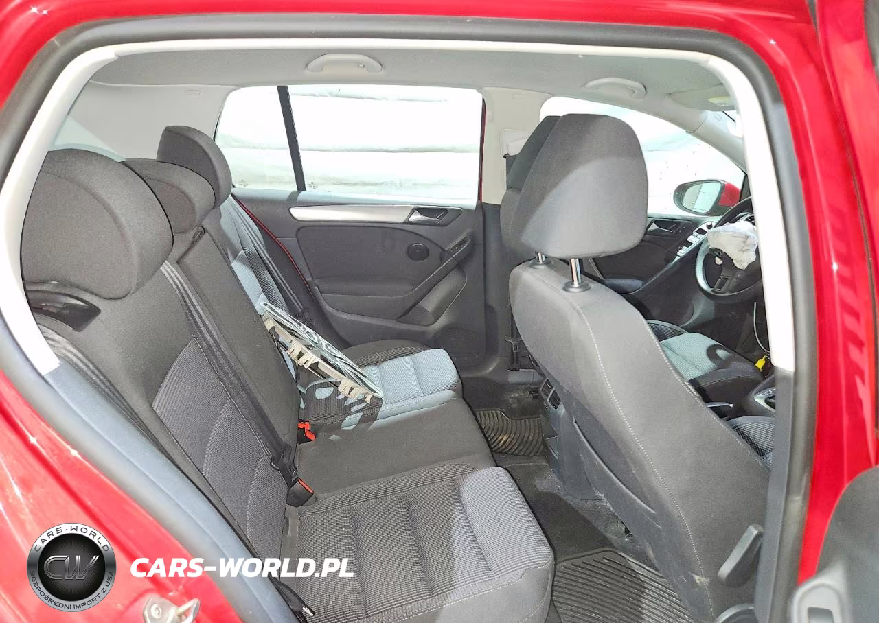 2014 Volkswagen Golf VIN:WVWDB7AJ0EW000614 - 10