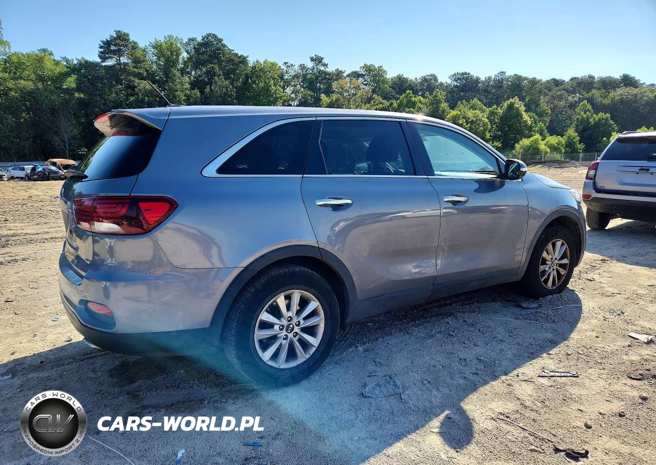 2020 Kia Sorento S VIN:5XYPG4A50LG614654 - 3