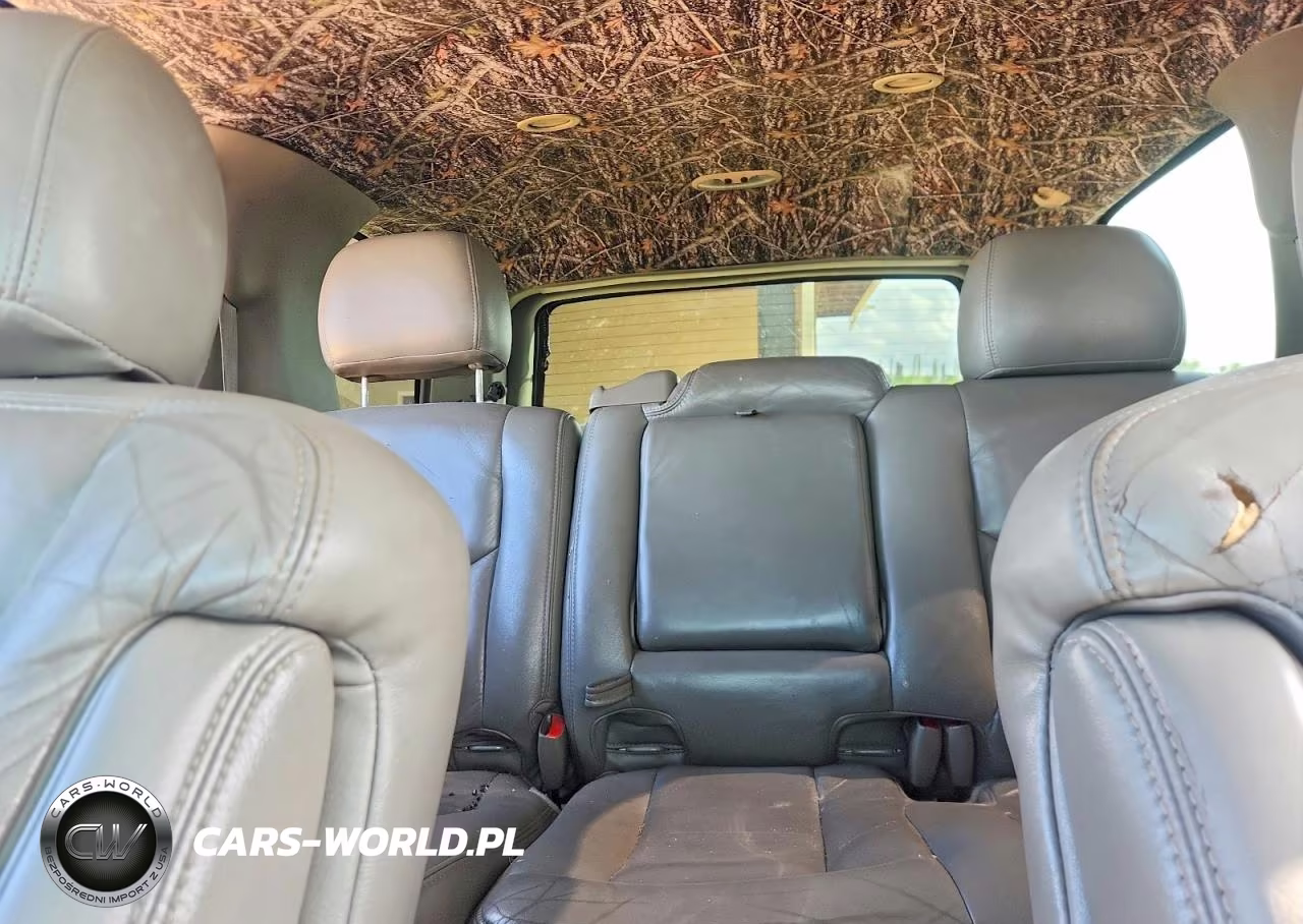 2004 Chevrolet Tahoe C1500 VIN:1GNEC13Z04J321590 - 10