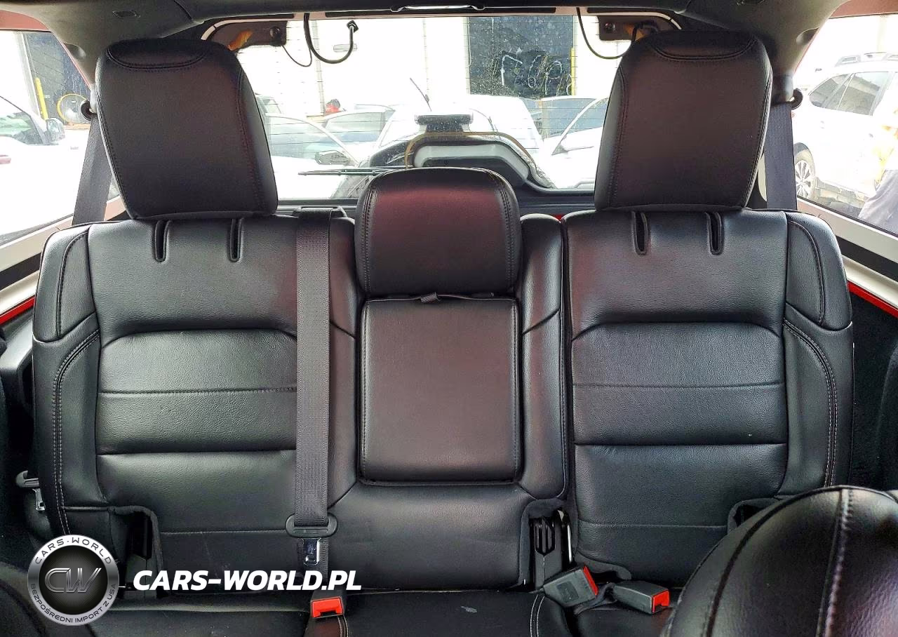 2020 Jeep Wrangler Unlimited Sahara VIN:1C4HJXEN6LW218927 - 10
