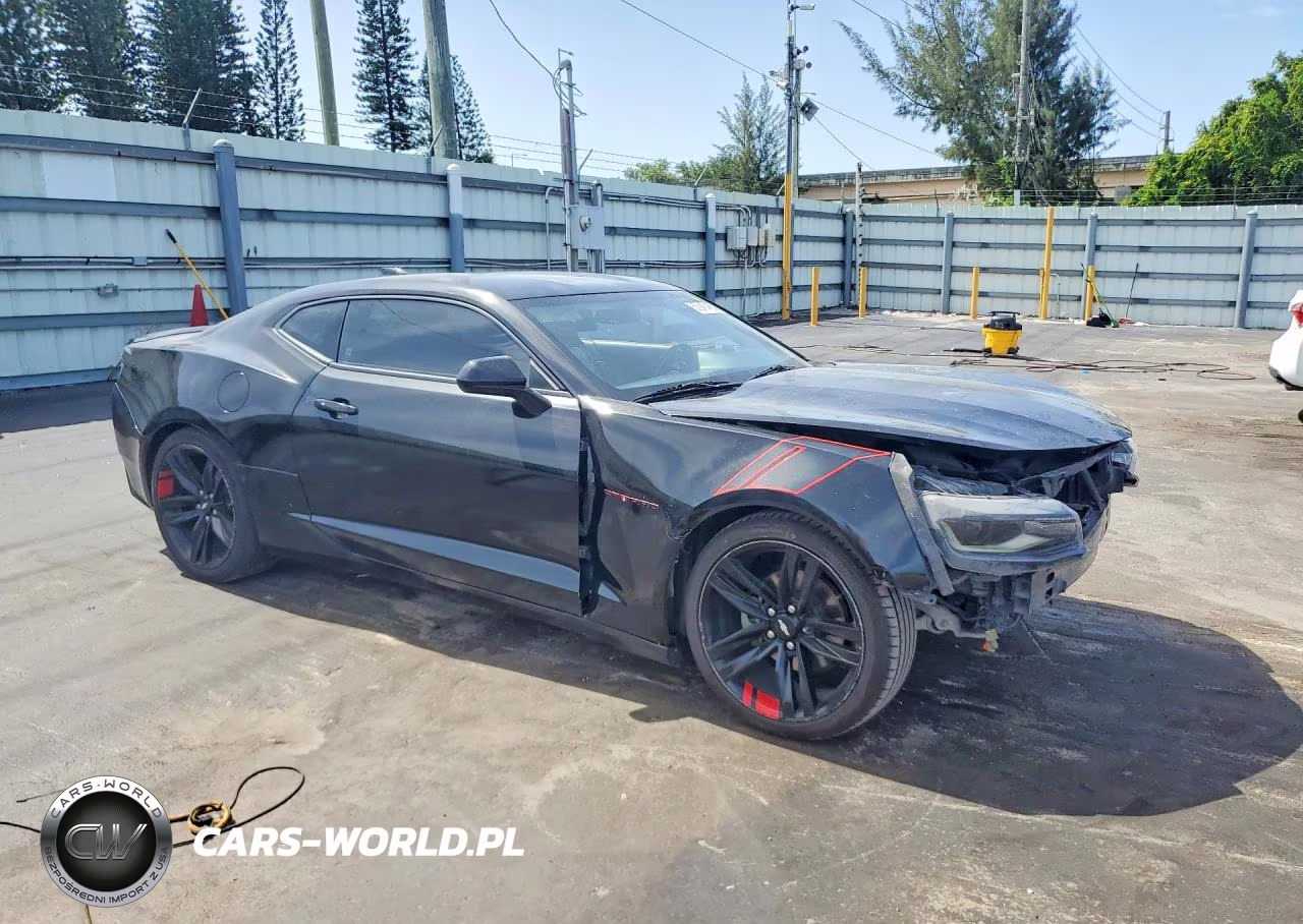 2018 Chevrolet Camaro Lt VIN:1G1FD1RS7J0191872 - 4