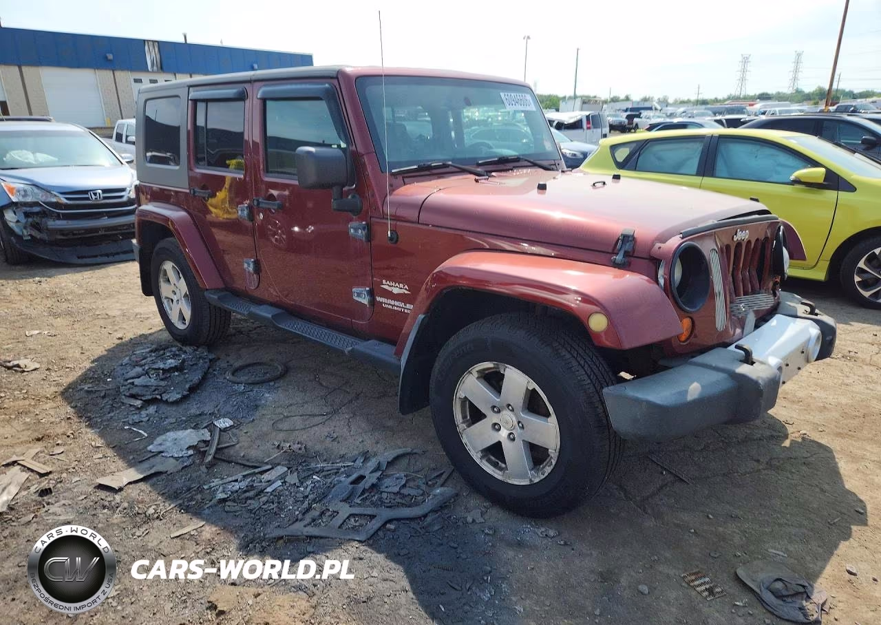 2008 Jeep Wrangler Unlimited Sahara VIN:1J8GA59188L614334 - 4
