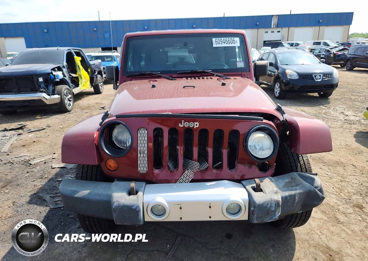 2008 Jeep Wrangler Unlimited Sahara VIN:1J8GA59188L614334 - 5