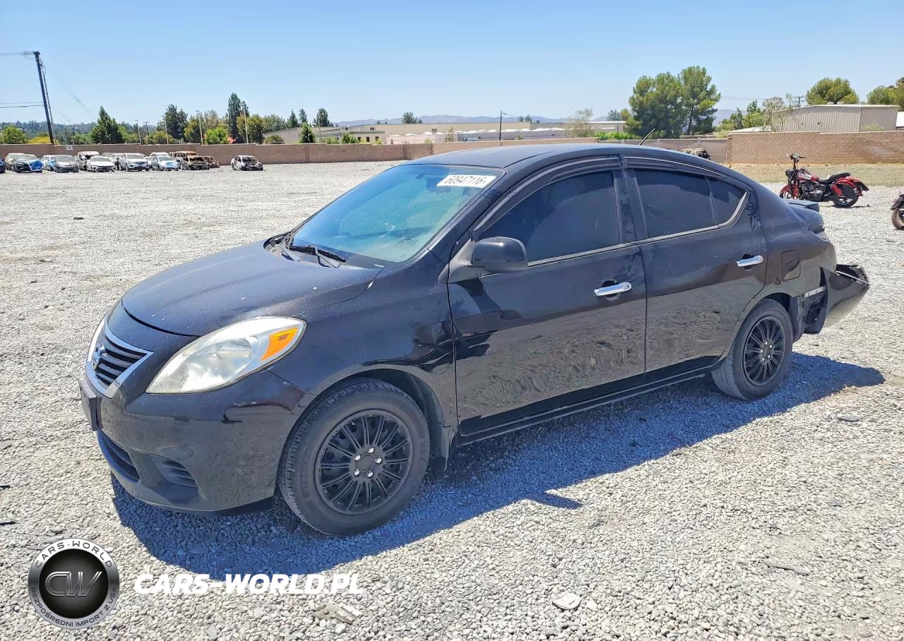 2013 Nissan Versa 1.6 S