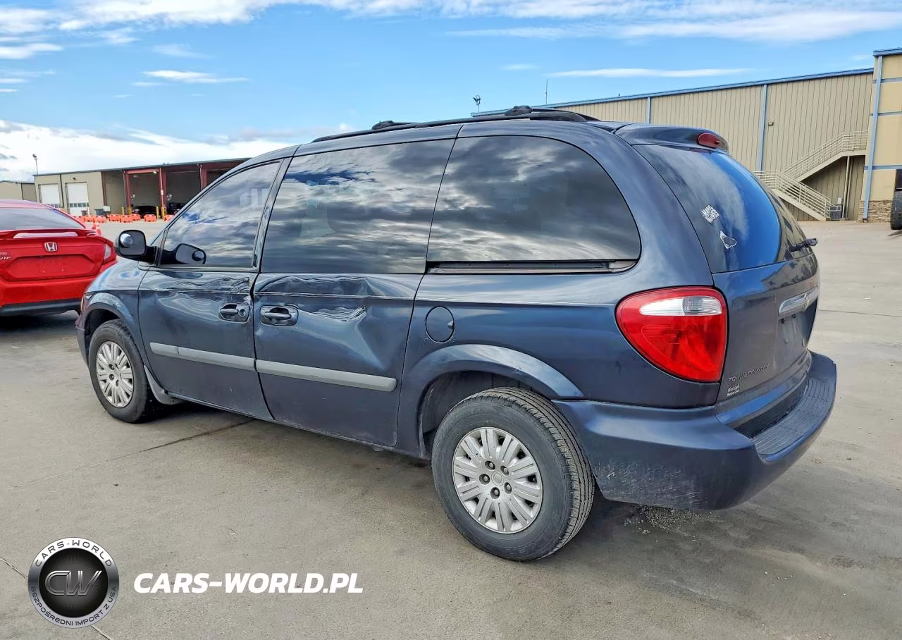 2007 Chrysler Town & Country Lx VIN:1A4GJ45R27B163073 - 2